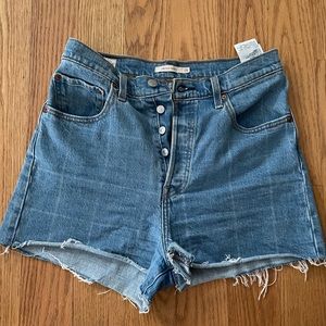 Levi’s windowpane short